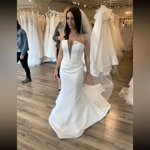 Strapless Wedding Dress Never Worn